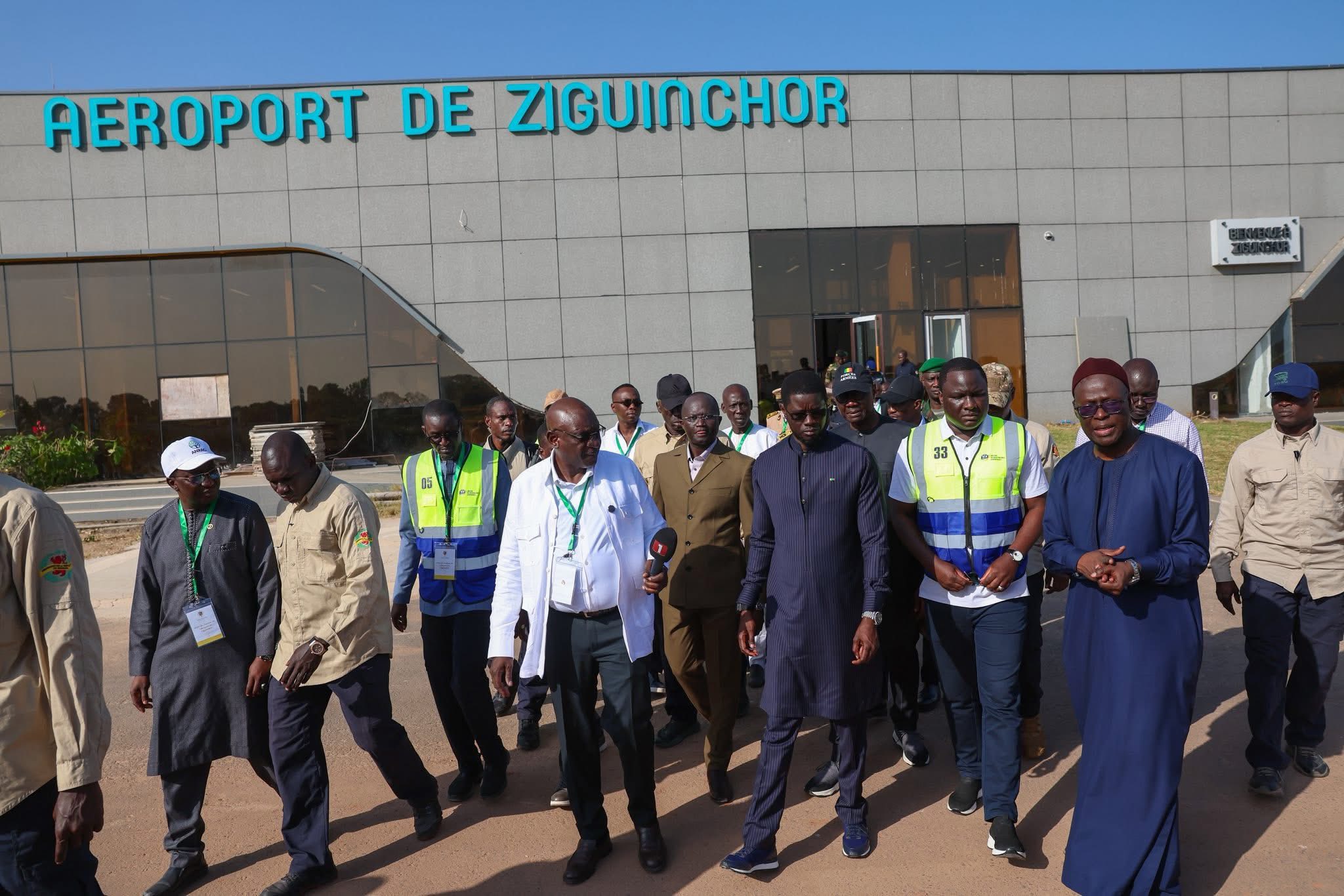  Casamance : Diomaye Faye en visite sur le chantier de l’aéroport de Ziguinchor