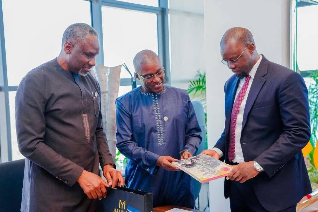 Khombole : Ousmane Sonko parraine le Centenaire et annonce une contribution de 15 millions FCFA