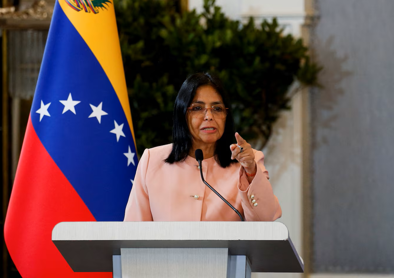 Venezuela : l’armée reconnaît Delcy Rodríguez comme présidente par intérim
