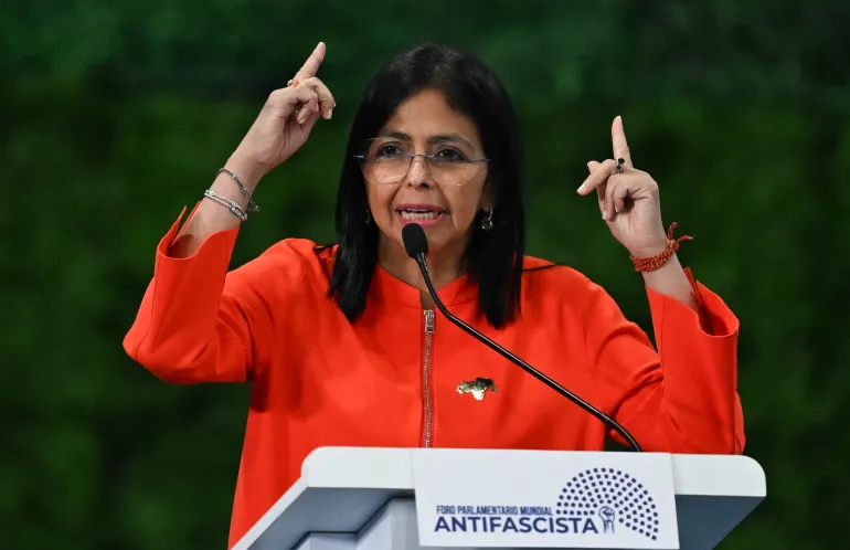 Venezuela : Qui est Delcy Rodríguez, la « tigresse » propulsée au sommet de l’État ?