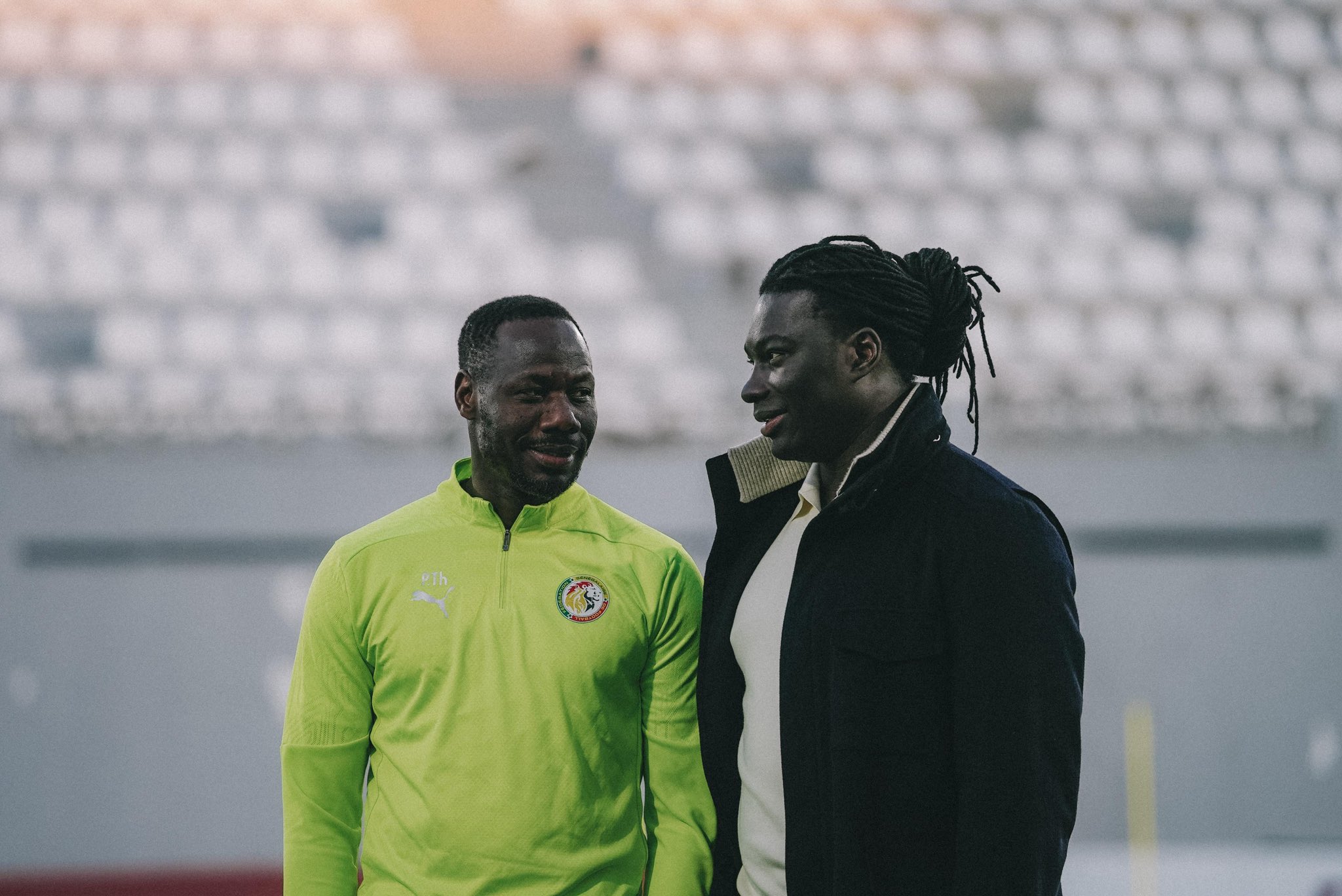 Bafétimbi Gomis au chevet des Lions : « J’ai vu un groupe uni, concentré, porté par un management exigeant »