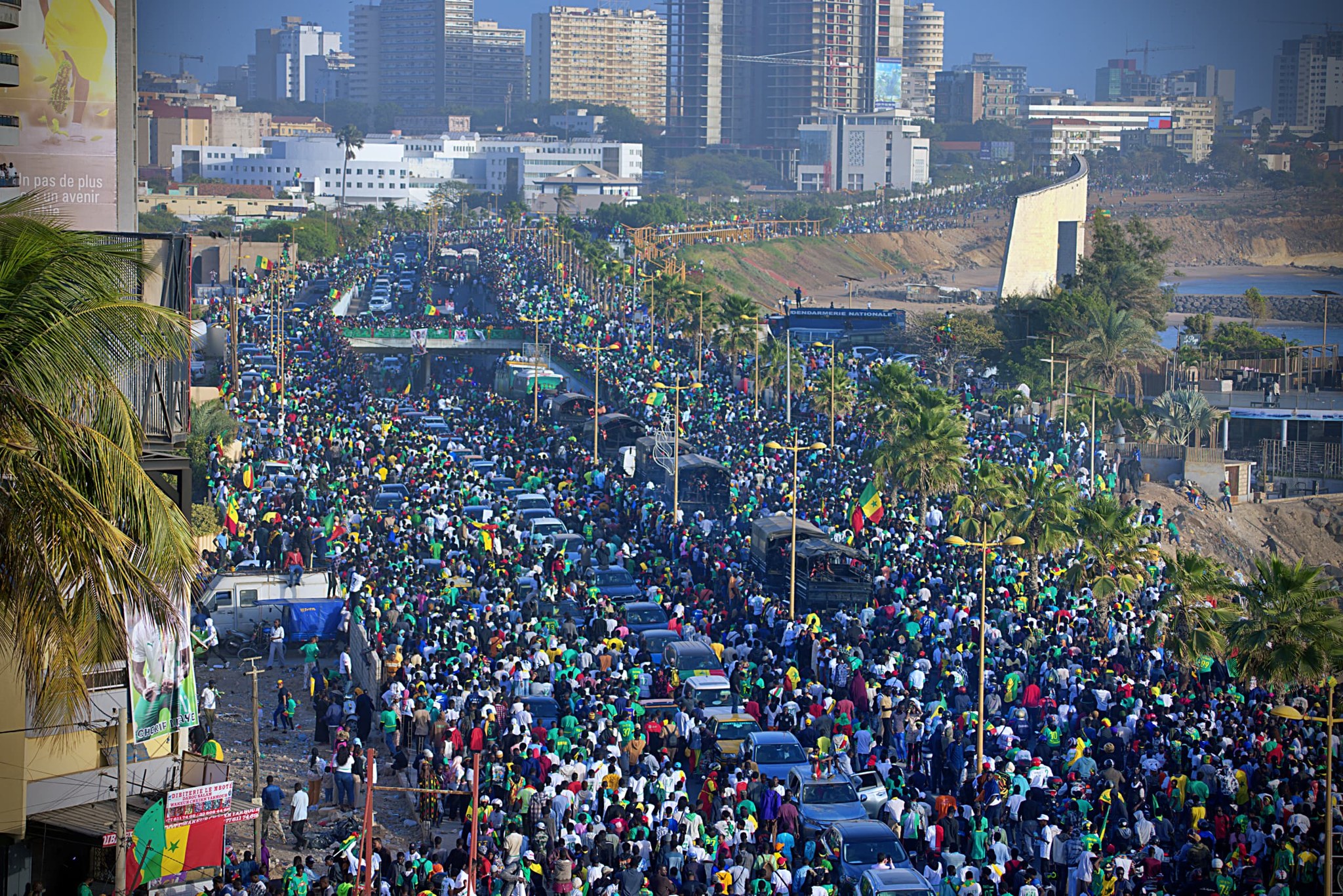 CAN-2025 : le Sénégal célèbre ses héros, Dakar submergée par la ferveur populaire