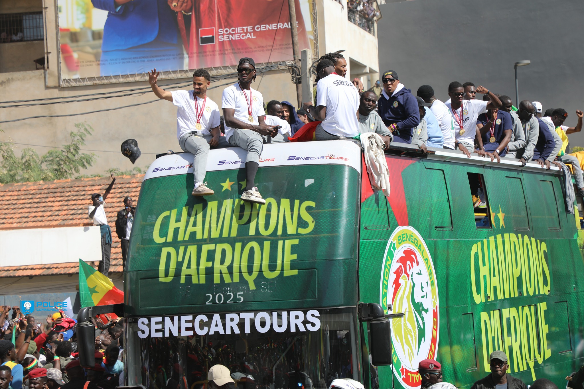 CAN-2025 : le Sénégal célèbre ses héros, Dakar submergée par la ferveur populaire