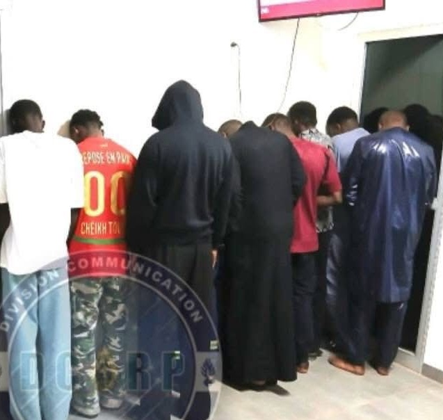 Affaire Pape Cheikh Diallo–Djibril Dramé : saisie de préservatifs et lubrifiants, six cas de séropositivité révélés