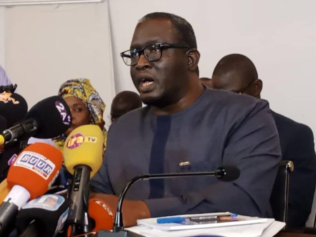 Mort d’Abdoulaye Ba : Le Groupe parlementaire PASTEF dénonce les violences et exige une enquête approfondie