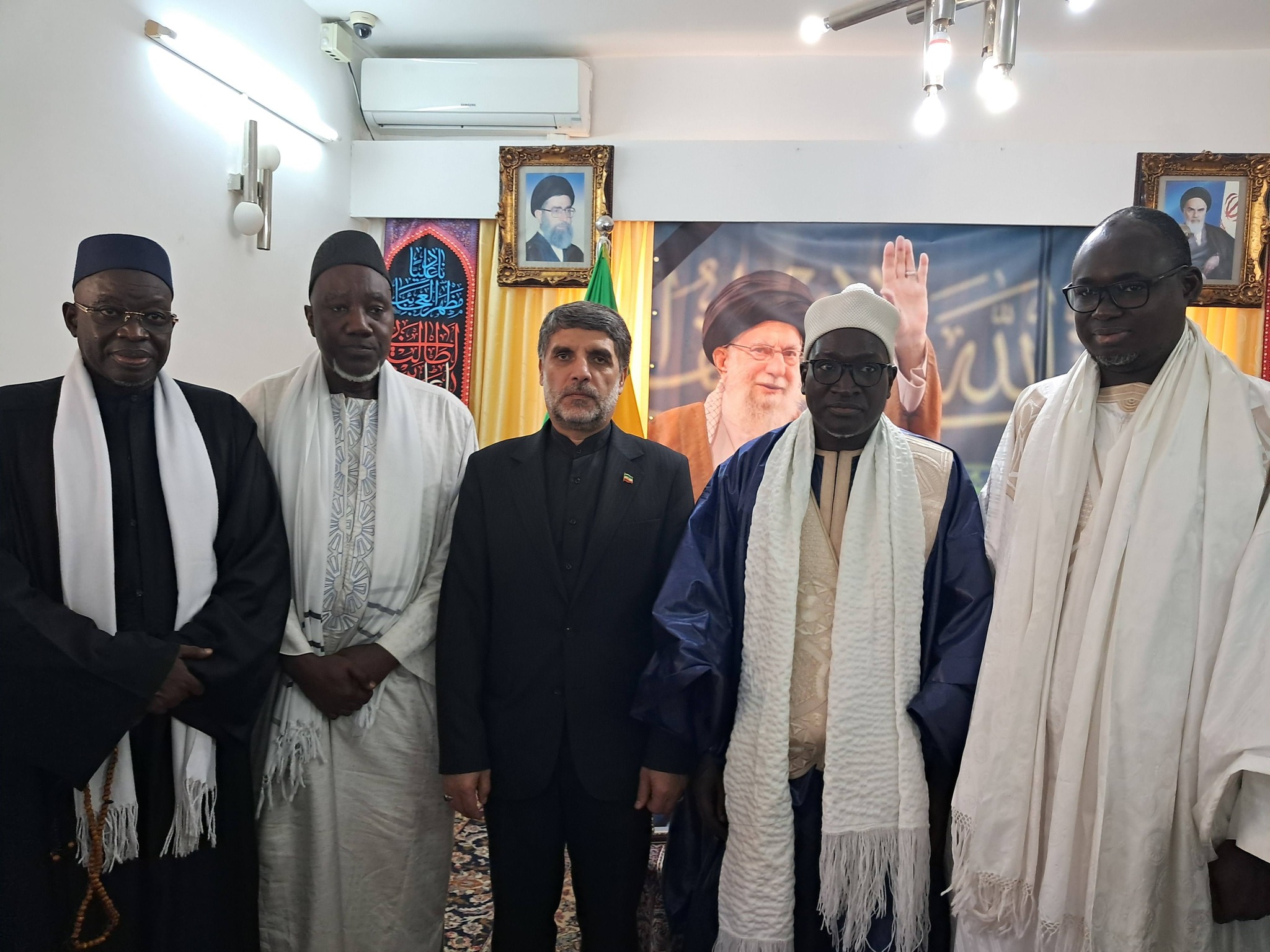  Soutien à l’Iran : la délégation du Khalife général des Mourides reçue à l’ambassade à Dakar
