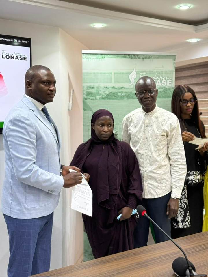 À la veille de la Korité, la LONASE aide les familles des supporters détenus au Maroc