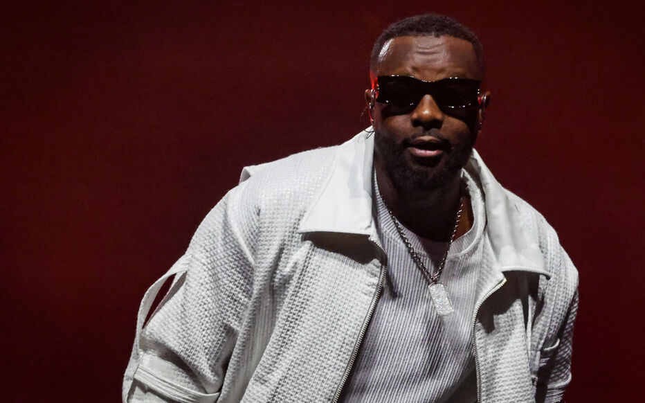 Blanchiment en bande organisée : le rappeur Gims en garde à vue 