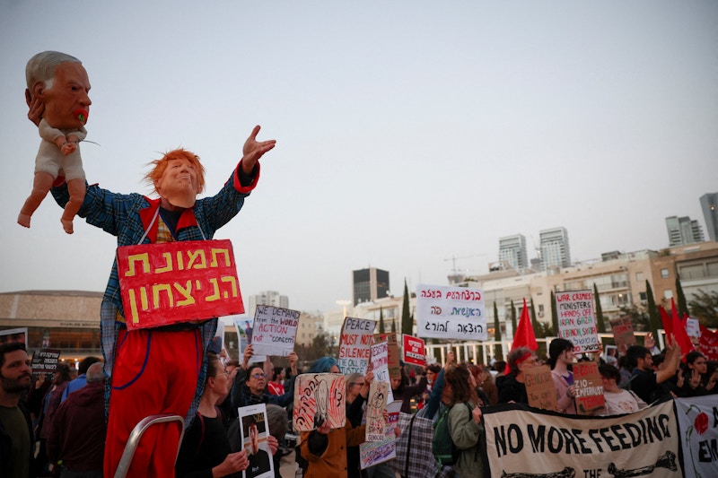 Moyen Orient : Des milliers d'Israéliens défilent pour manifester contre la guerre avec l'Iran