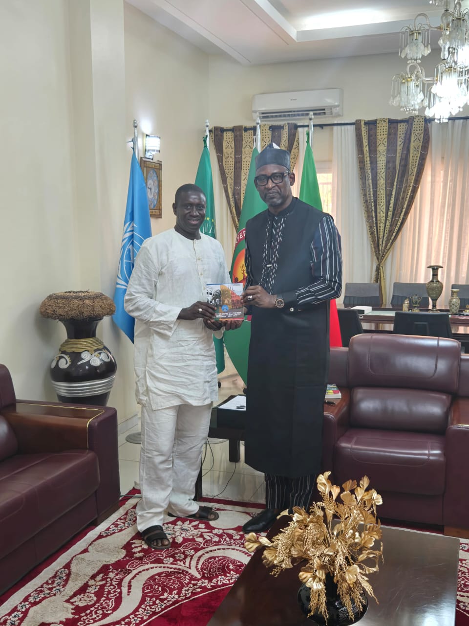 Diplomatie économique : Bamba Touré rencontre le ministre Abdoulaye Diop à Bamako