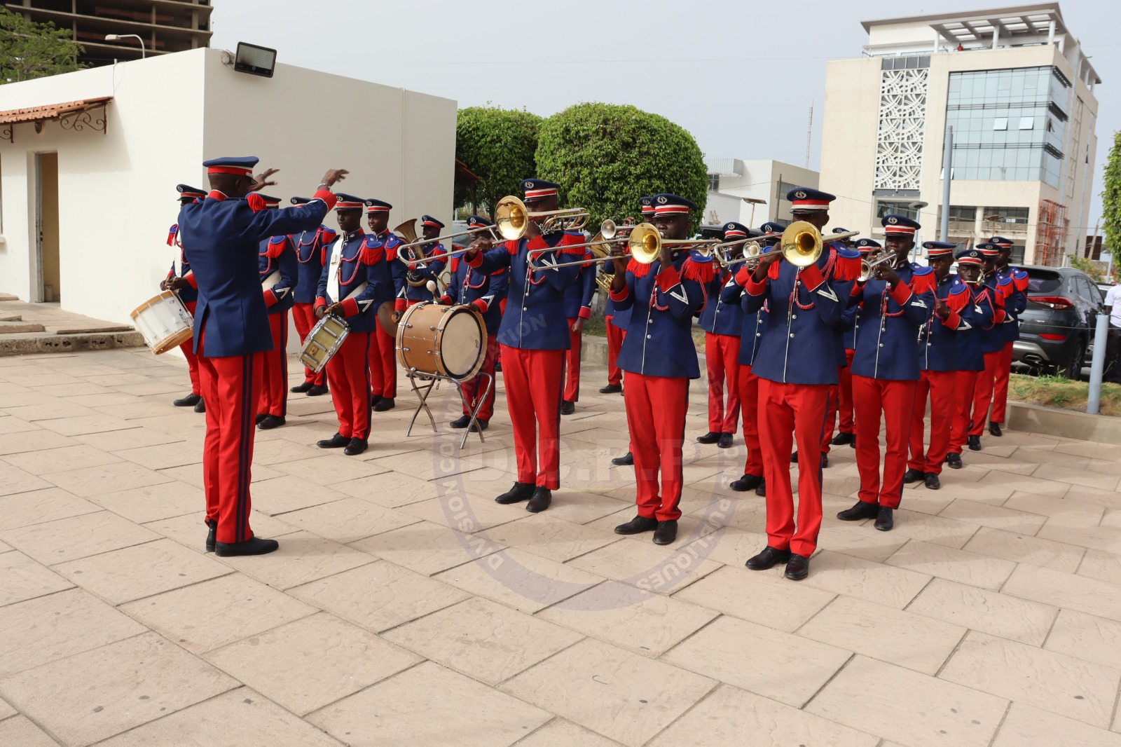Dakar : Magistrats et forces de sécurité réunis pour une marche symbolique dans le Plateau