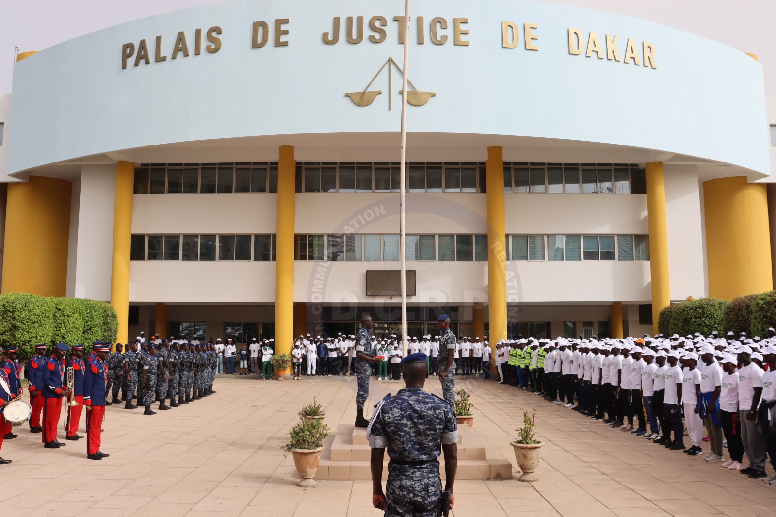 Dakar : Magistrats et forces de sécurité réunis pour une marche symbolique dans le Plateau