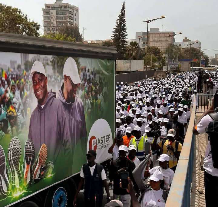 Ousmane Sonko aux côtés des militants lors de « Dakar en marche » (PHOTOS)