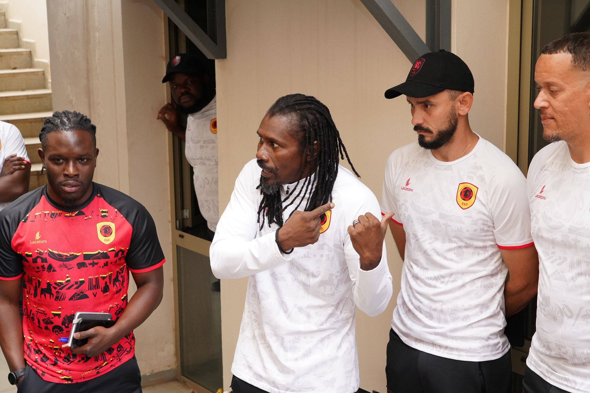 Aliou Cissé muscle son staff en Angola avec l’arrivée de Stephan Loboué