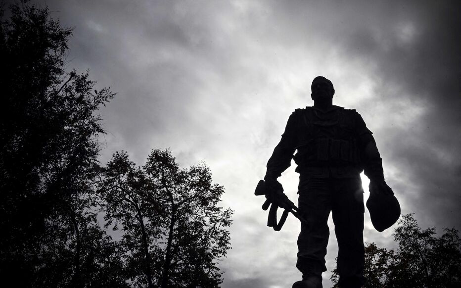 Libéré pour combattre en Ukraine, un tueur en série russe introuvable