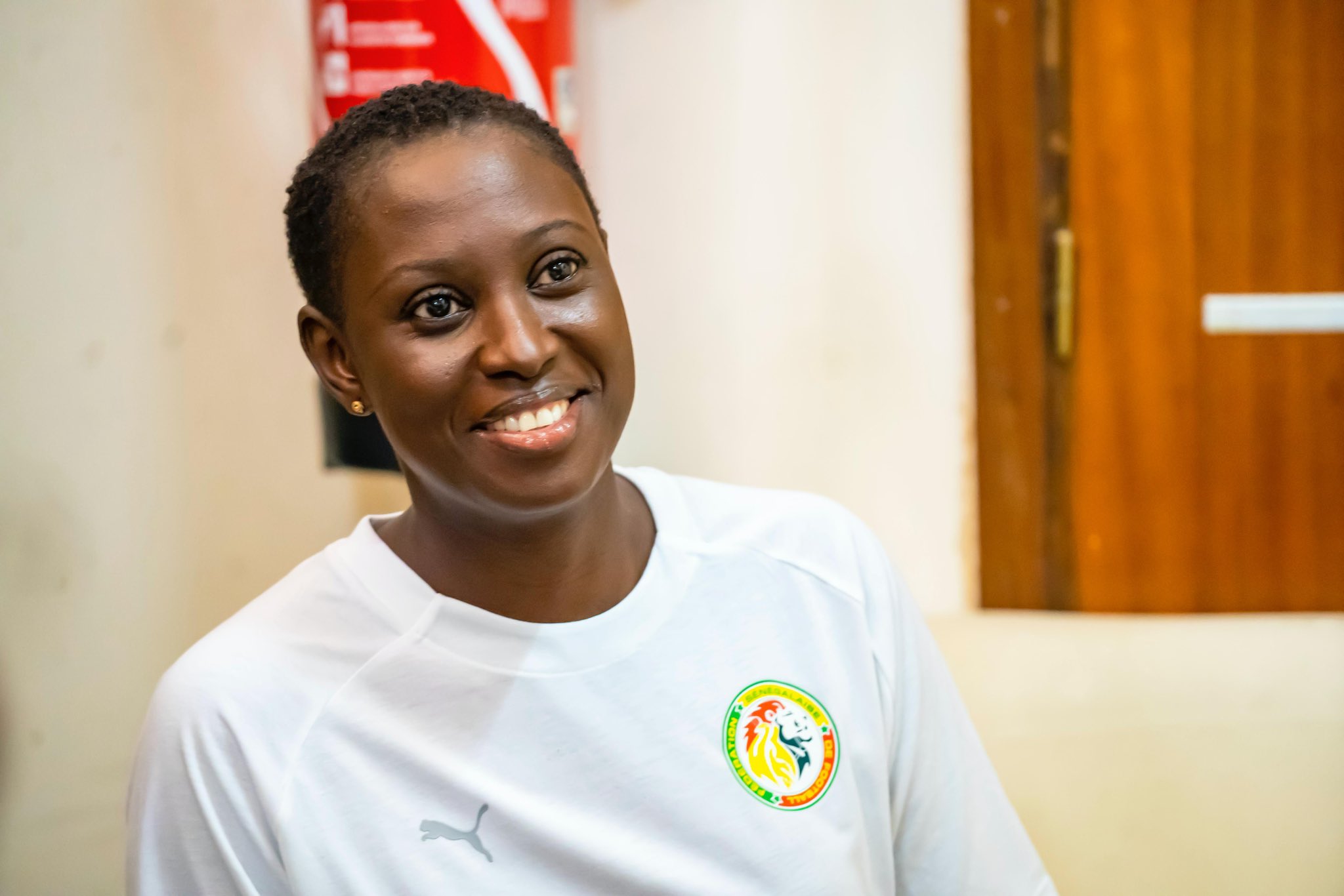 Journée internationale du Yoga : la ministre Djireye Clotilde Coly participe à la célébration au Monument de la Renaissance africaine
