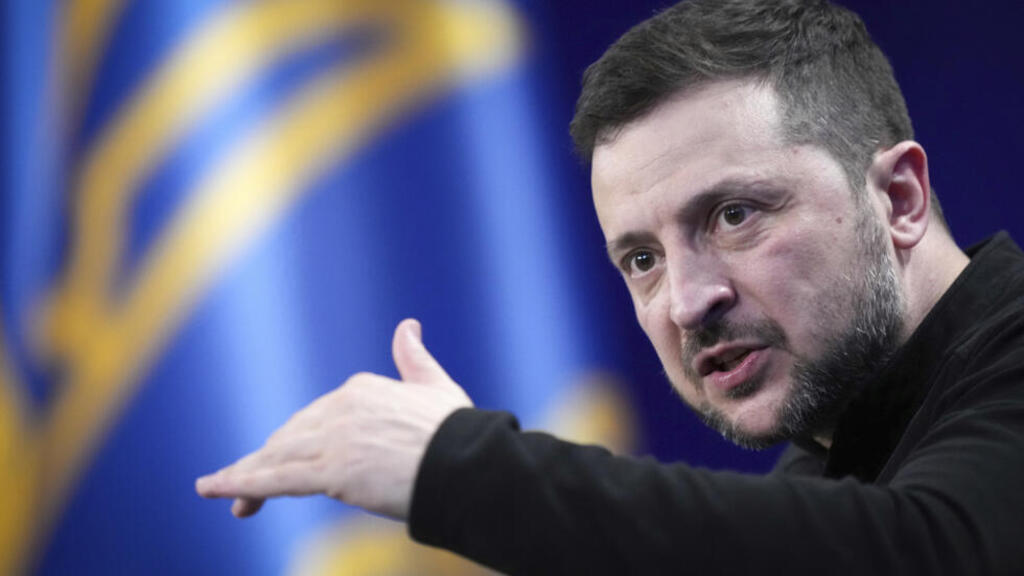Ukraine : Zelensky revendique des frappes de longue portée contre des installations stratégiques en Russie