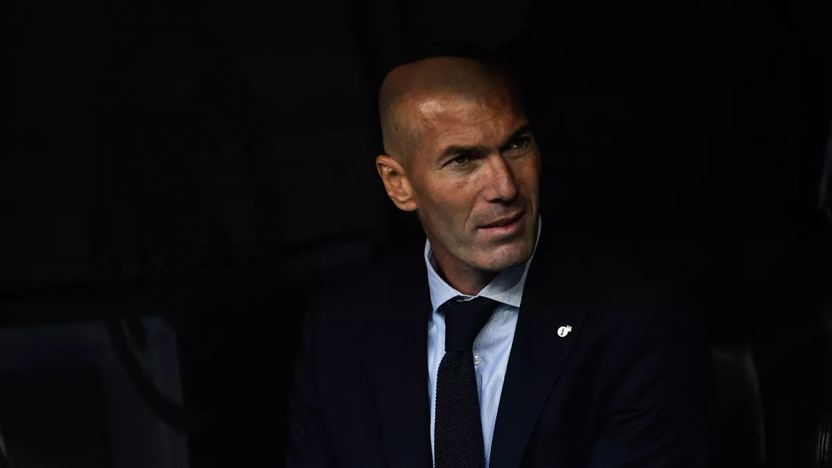 Équipe de France : Zinédine Zidane succède à Didier Deschamps