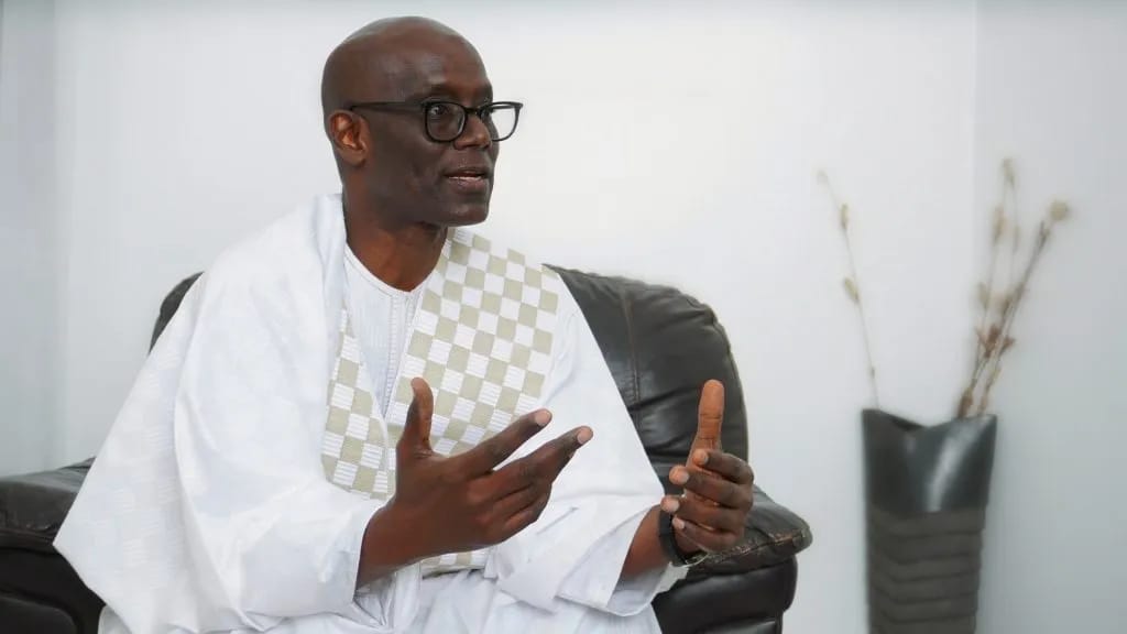 Sénégal : Thierno Alassane Sall dénonce des licenciements « brutaux » dans plusieurs entreprises publiques