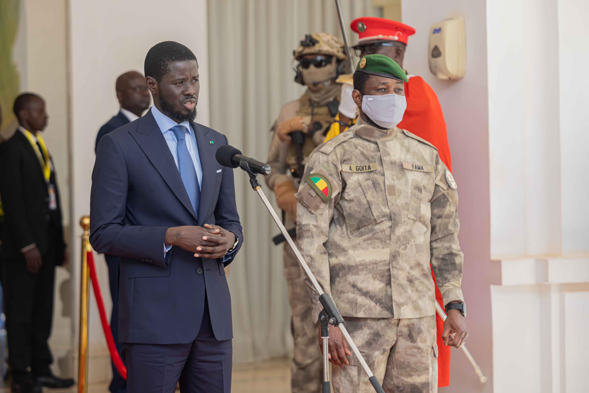 CEDEAO : Diomaye Faye ouvre les discussions avec l'AES lors d'une visite au Mali