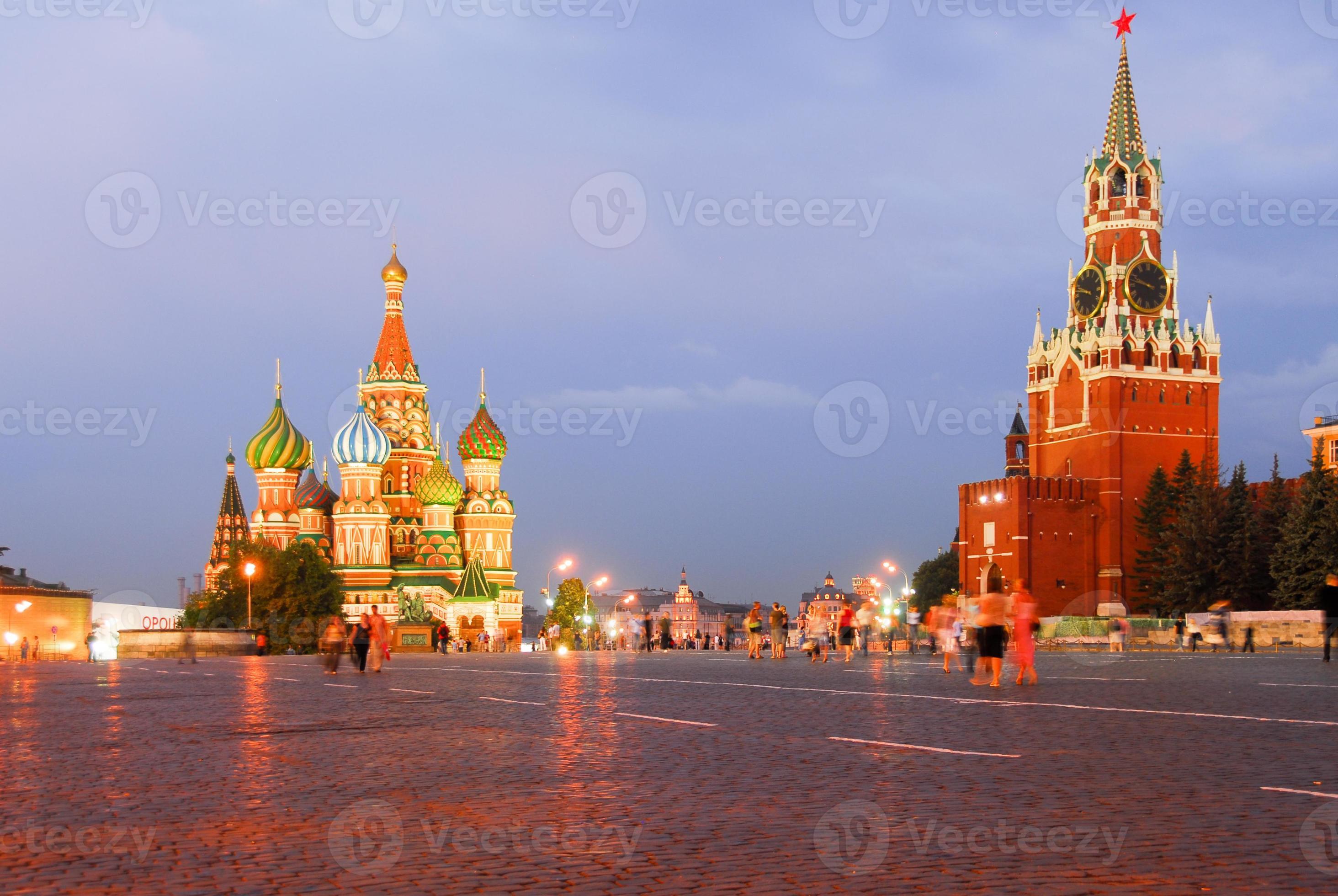 Russie: bref incendie à la cathédrale Saint-Basile sur la place Rouge de Moscou