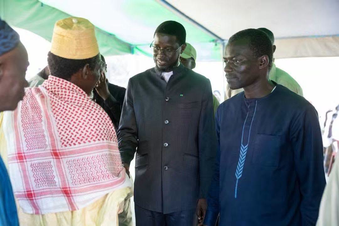 Ndiandiaye : Bassirou Diomaye Faye dans son village natal pour présenter ses condoléances