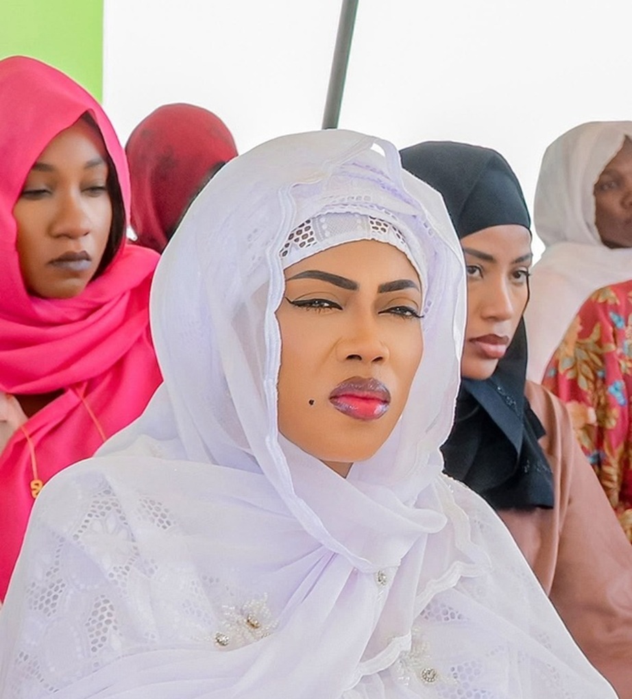 Visite de Sokhna Aïda Diallo à Serigne Sidy : un dignitaire mouride écarte toute « bisbille » avec Serigne Mountakha