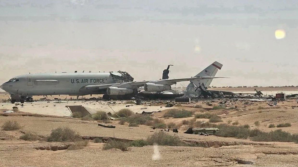 Missiles et drones iraniens : CBS News dévoile des images de bases américaines endommagées