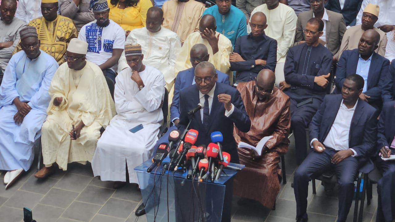 APR : après les départs, les fidèles de Macky Sall organisent la riposte