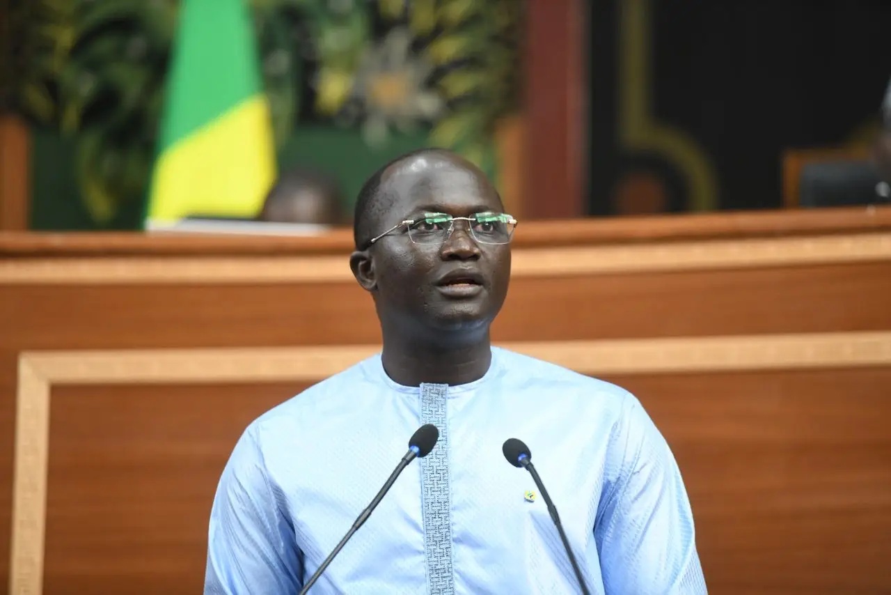 Quand le débat politique s’égare dans l’attaque personnelle (Par Ibrahima Faye)
