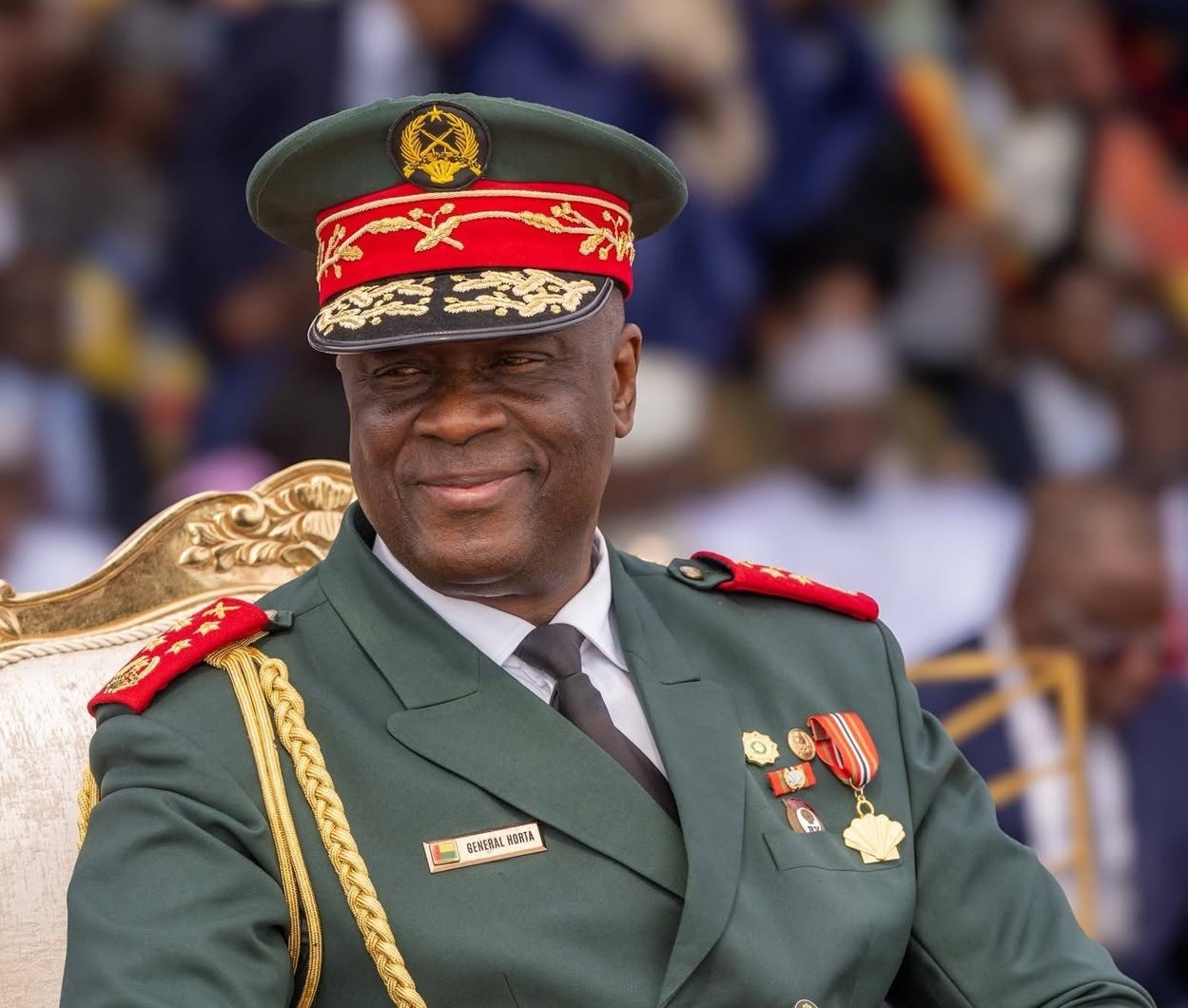 Guinée-Bissau : le président promeut neuf officiers militaires après le blocage du retour d’Embaló