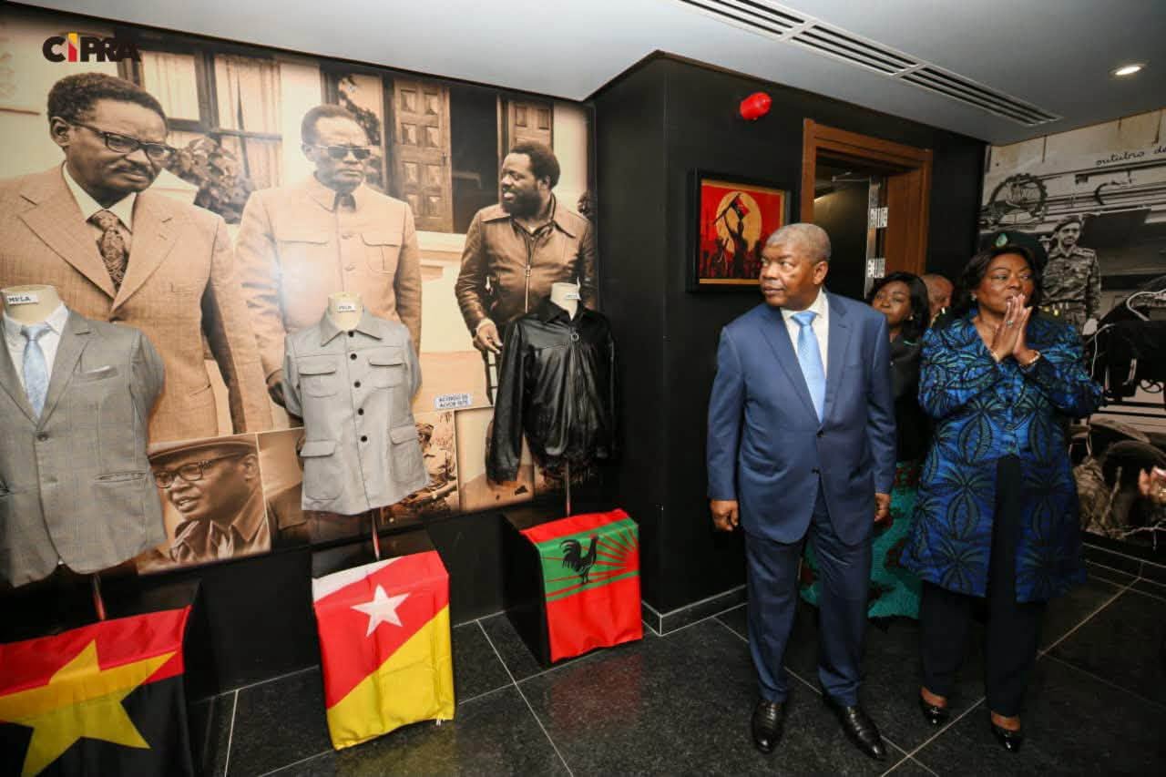 Angola : João Lourenço réunit symboliquement Neto, Dos Santos et Savimbi dans un mémorial pour réconcilier son peuple