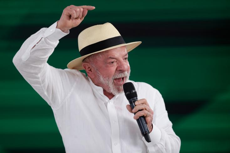 Lula tacle Flávio Bolsonaro : « Mon adversaire ne connaît les bus que par les livres... »