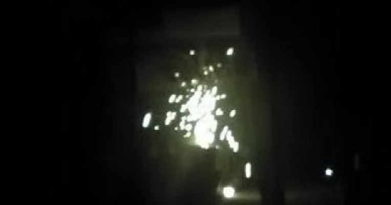 Des poteaux électriques prennent feu à l'Unité 16 des Parcelles Assainies