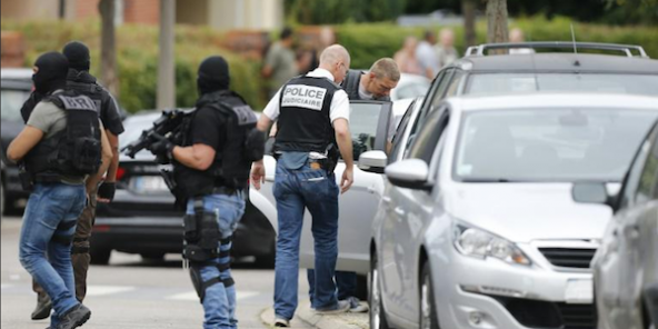 Adel Kermiche marqué par une volonté farouche de rejoindre Daesh