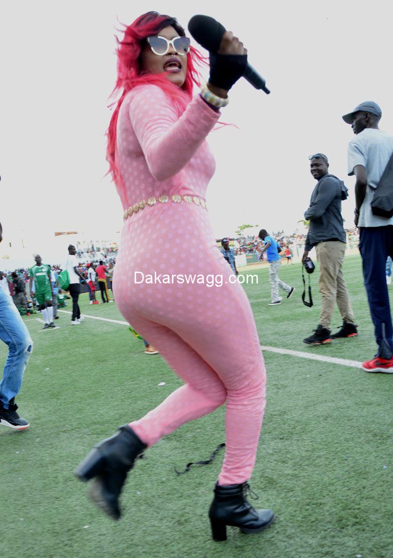 (Photos ) Déesse major  choque encore tout le monde avec son habillement