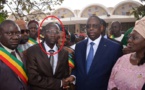 Vidéo-Ndiao Fal persiste et signe:« Malick Gakou est un homosexuel et il ne va jamais diriger ce pays »