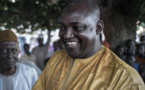 Gambie : qui est Adama Barrow, l’homme qui a réussi à faire tomber Yahya Jammeh ?
