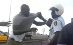 Vidéo: Assane Diouf arrêté et maltraité par la police
