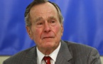 Bush père accusé d'attouchements et d'obscénité