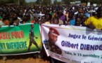 Burkina :une foule immense marche pour la libération du Général Dienderé