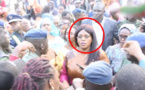 Marième Faye Sall échappe à la foule surexcitée grâce...