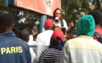 Malika, la femme de Assane Diouf en sit-in devant l’ambassade des Etats-Unis à Dakar