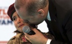 Turquie: Erdogan critiqué pour avoir incité une petite fille à mourir en martyr