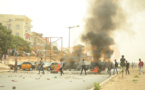 URGENT: Les étudiants bloquent la circulation à Dakar