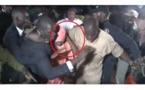 Vidéo: Mimi Touré échappe à un lynchage au Conseil constitutionnel