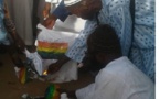 Son rassemblement interdit : Imam Ndao brûle un tee-shirt "LGBT" et accuse...