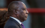 Le président sud-africain hué au Zimbabwe