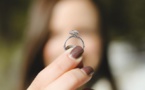 Une américaine avale sa bague de fiançailles
