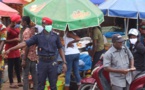 Covid-19: La police continue de traquer les sans masques. Regardez